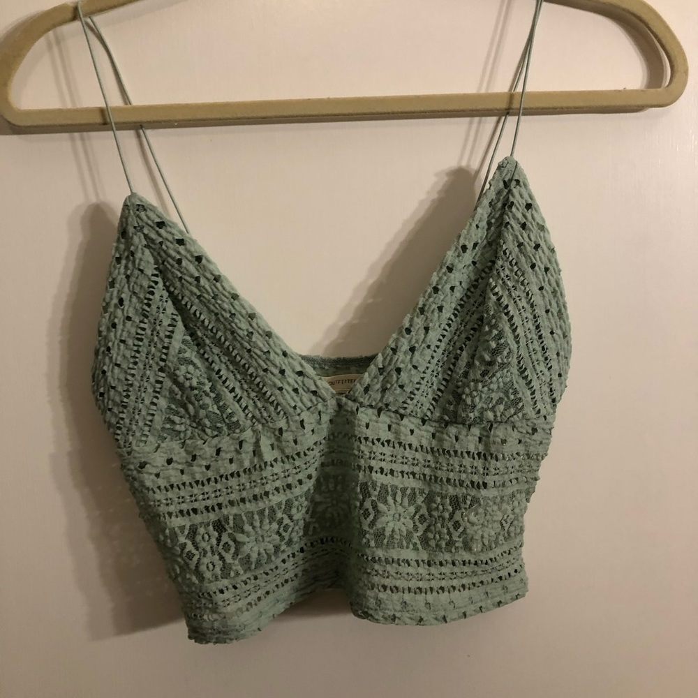 green crop tank top